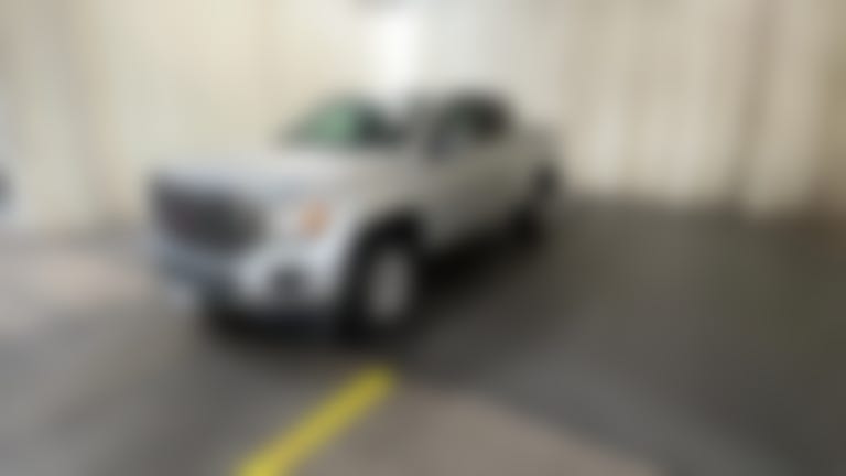 2016 GMC Canyon Crew Cab vehicle photo