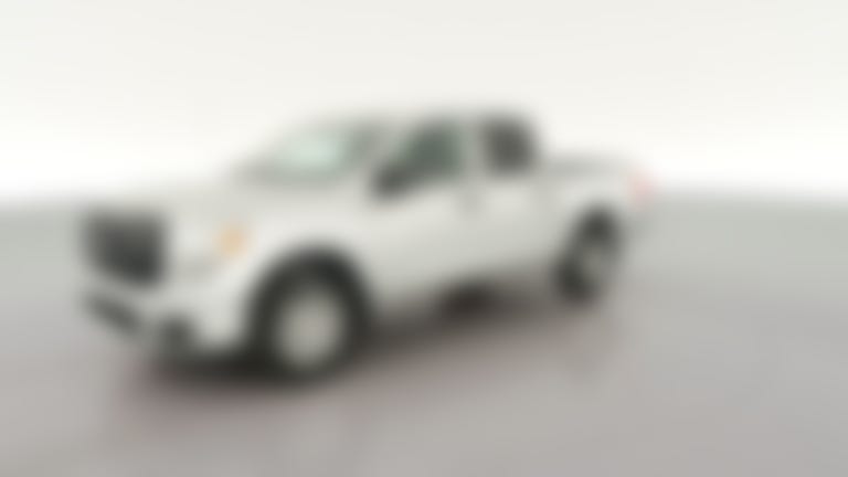 2018 Nissan Titan Crew Cab vehicle photo