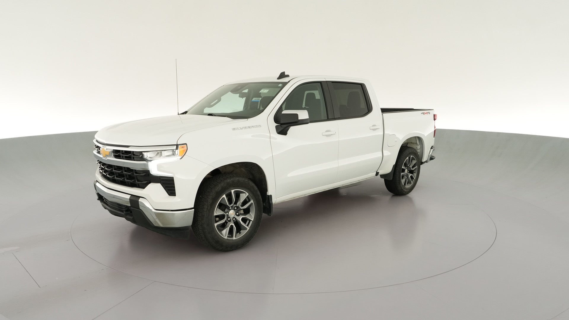 2024 Chevrolet Silverado 1500 Crew Cab vehicle photo