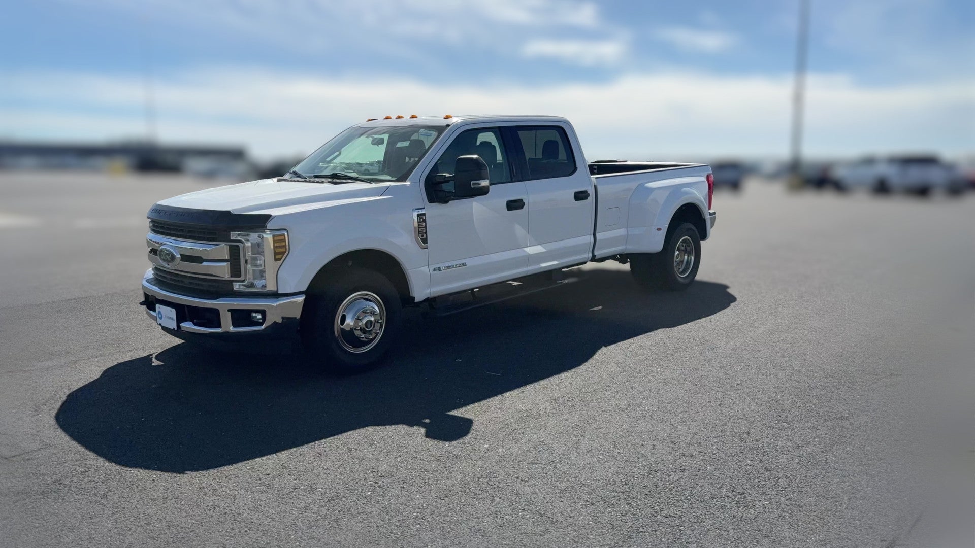 2019 Ford F350 Super Duty Crew Cab vehicle photo