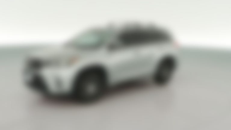 2017 Toyota Highlander vehicle photo
