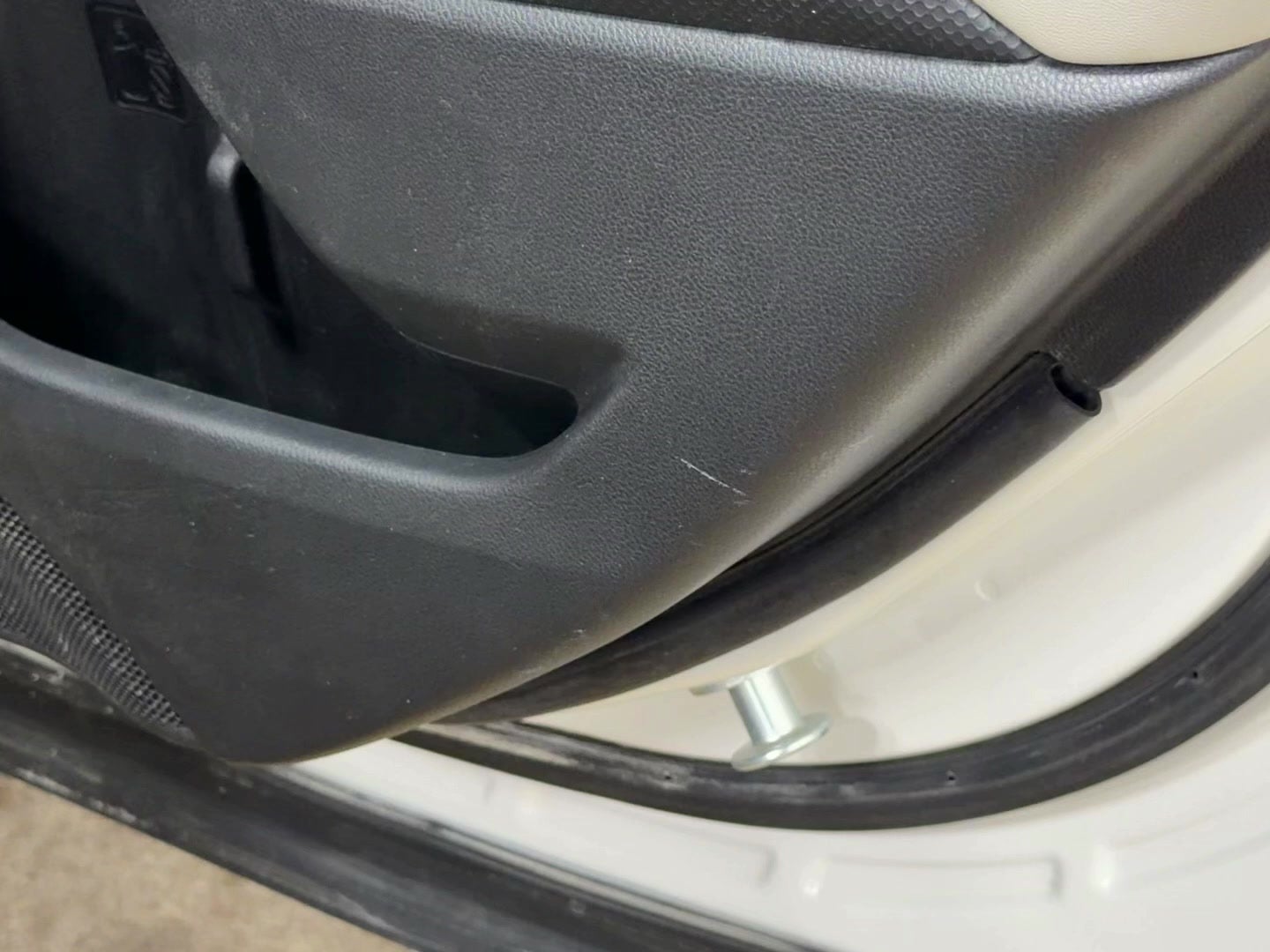 2020 Subaru Forester Base - Photo 18