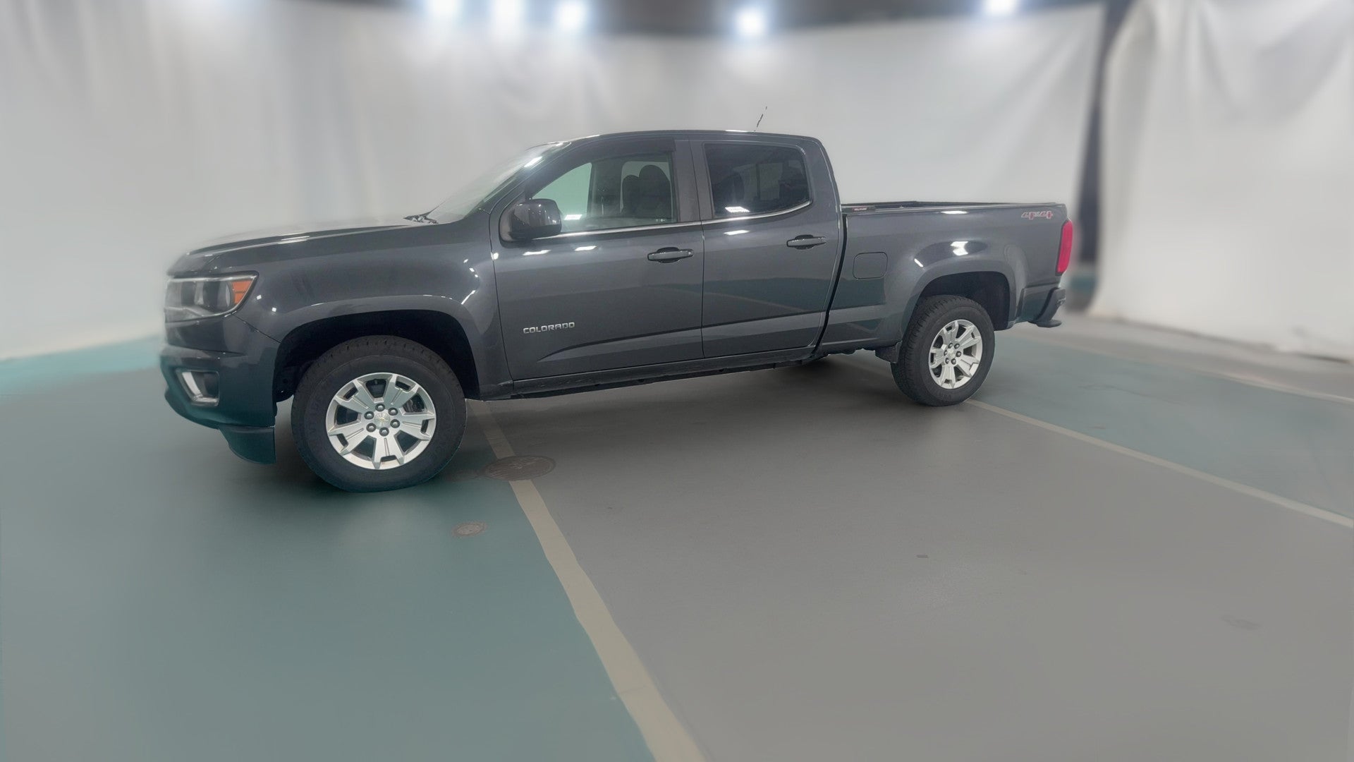 2017 Chevrolet Colorado Crew Cab vehicle photo