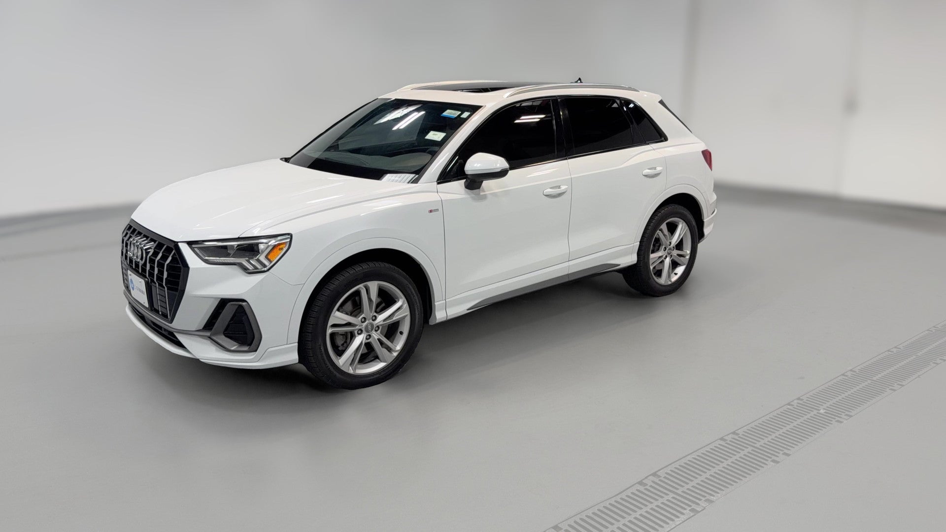 2020 Audi Q3 vehicle photo