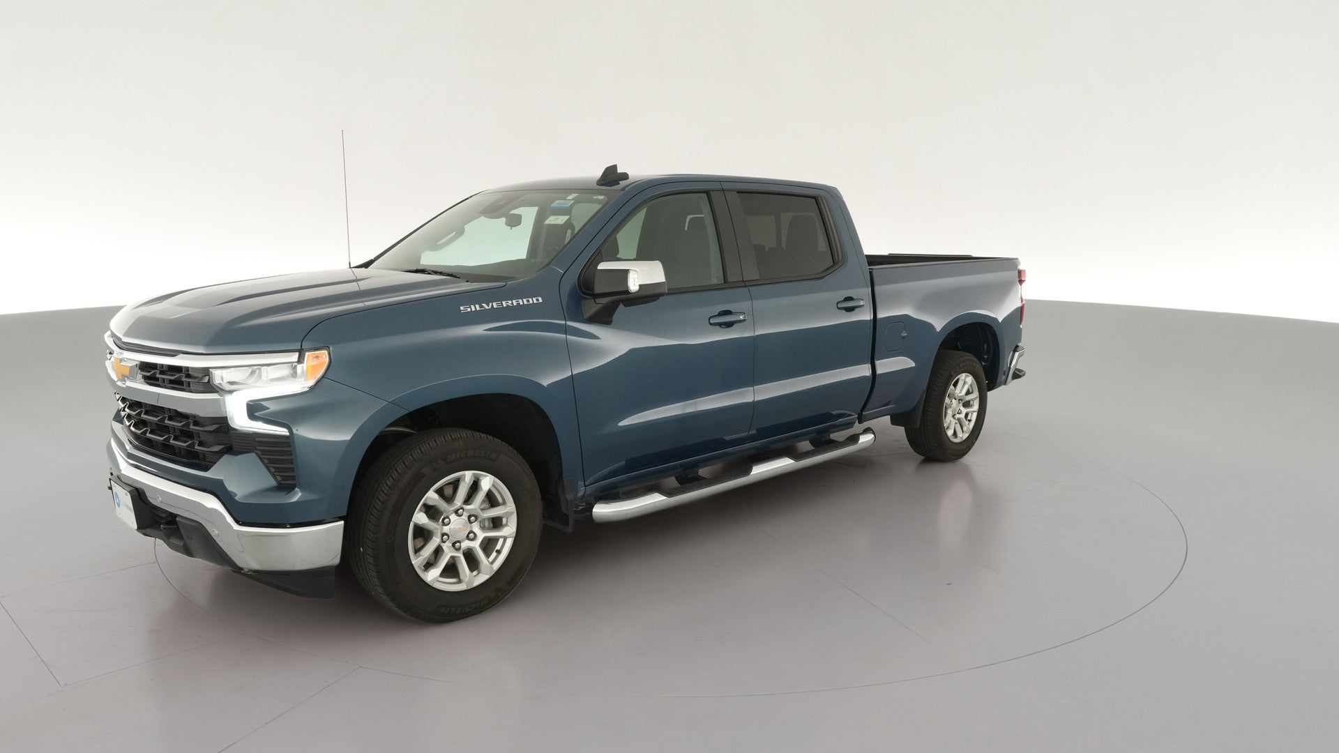 2024 Chevrolet Silverado 1500 Crew Cab vehicle photo