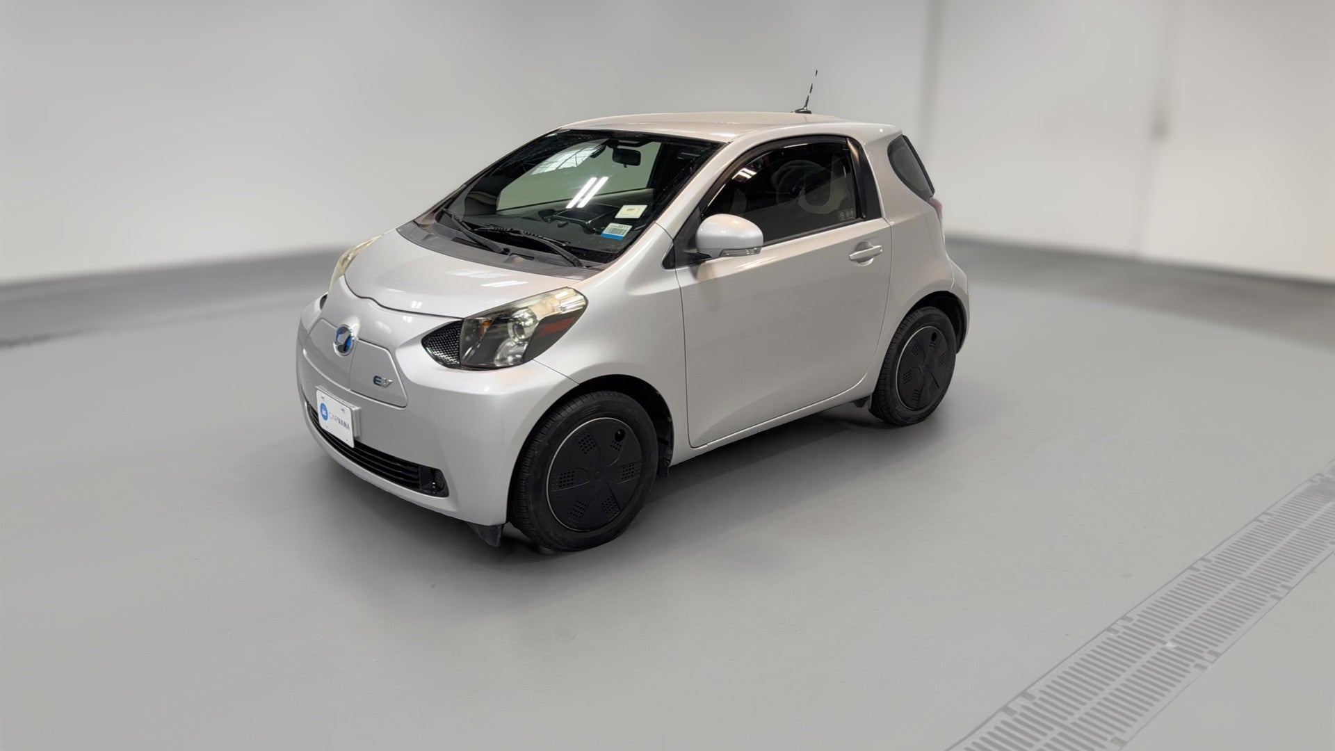 2013 Scion iQ vehicle photo