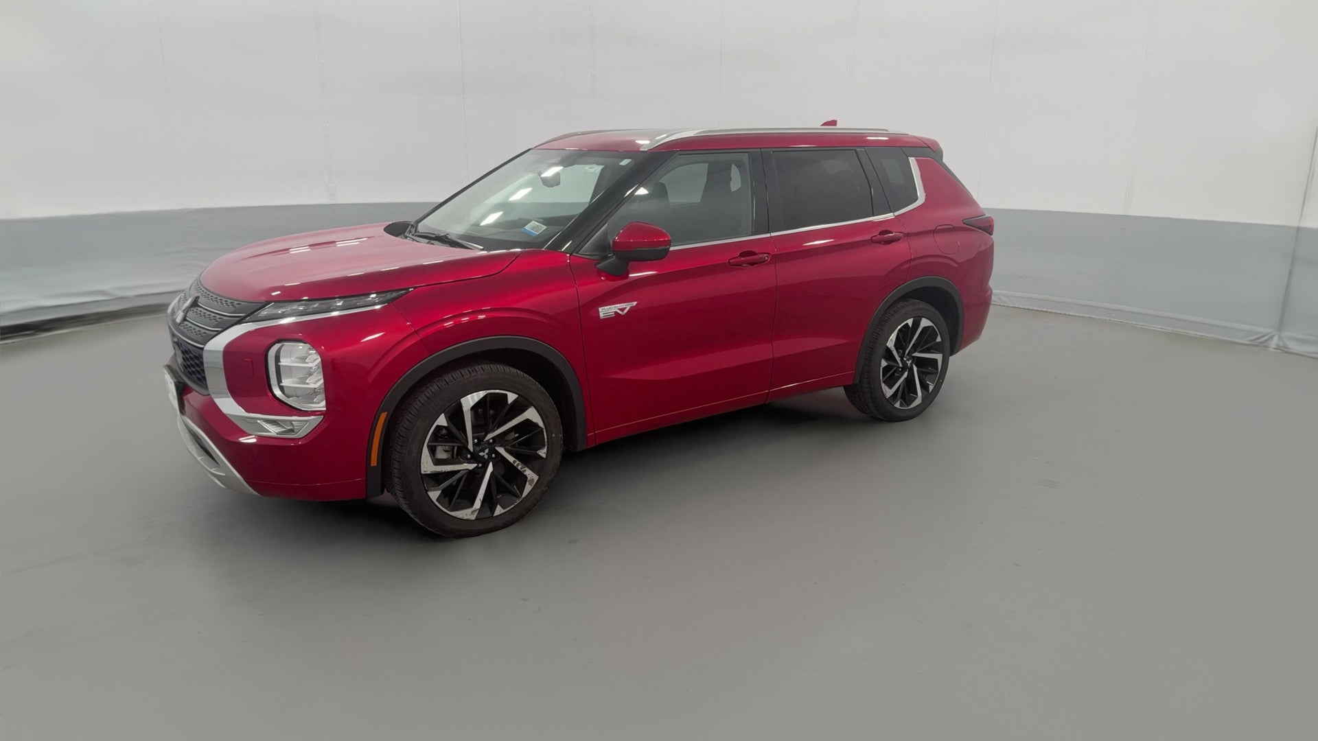 2025 Mitsubishi Outlander PHEV vehicle photo