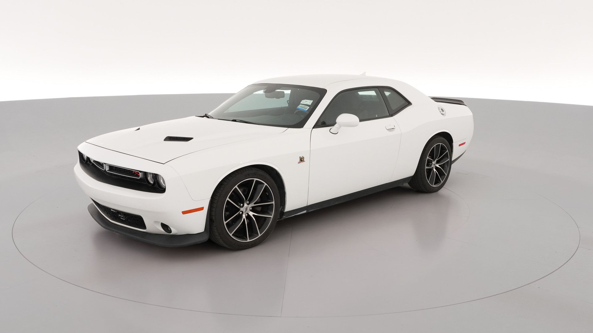 2018 Dodge Challenger vehicle photo