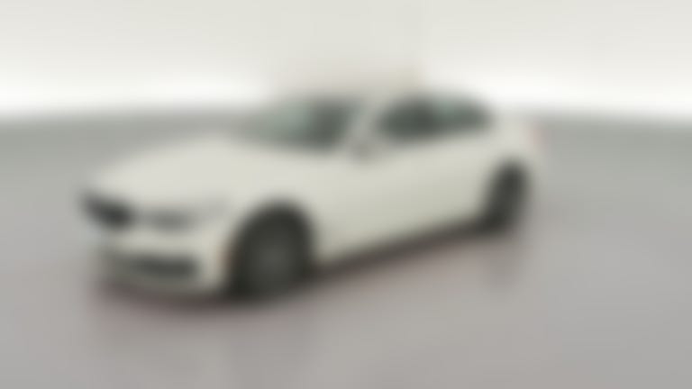 2018 BMW 5 Series vehicle photo