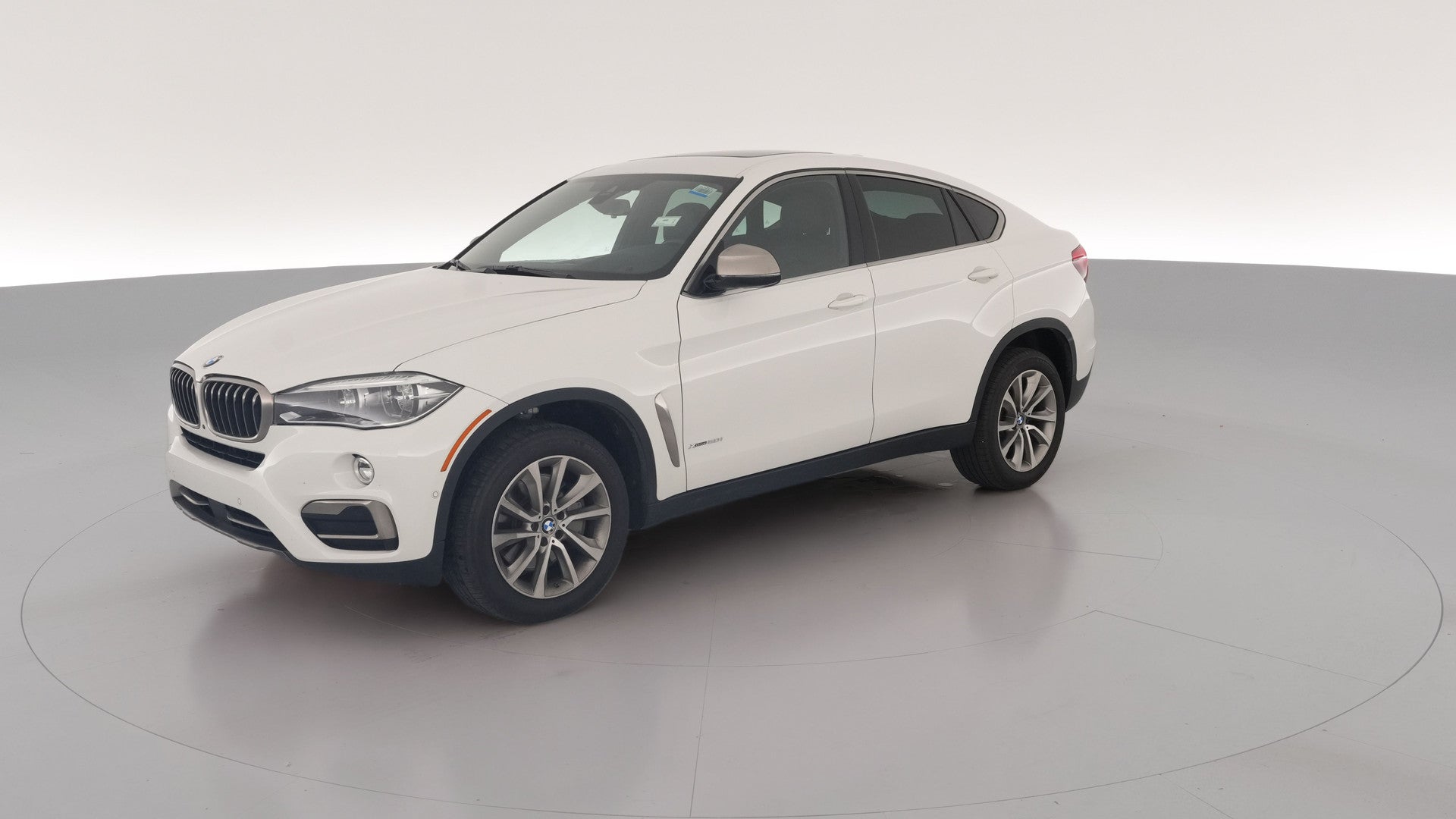 2018 BMW X6 vehicle photo