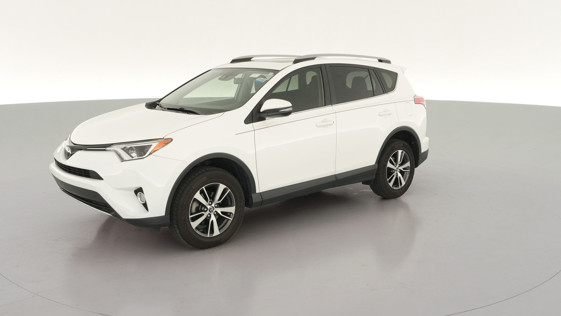 2018 Toyota RAV4 vehicle photo