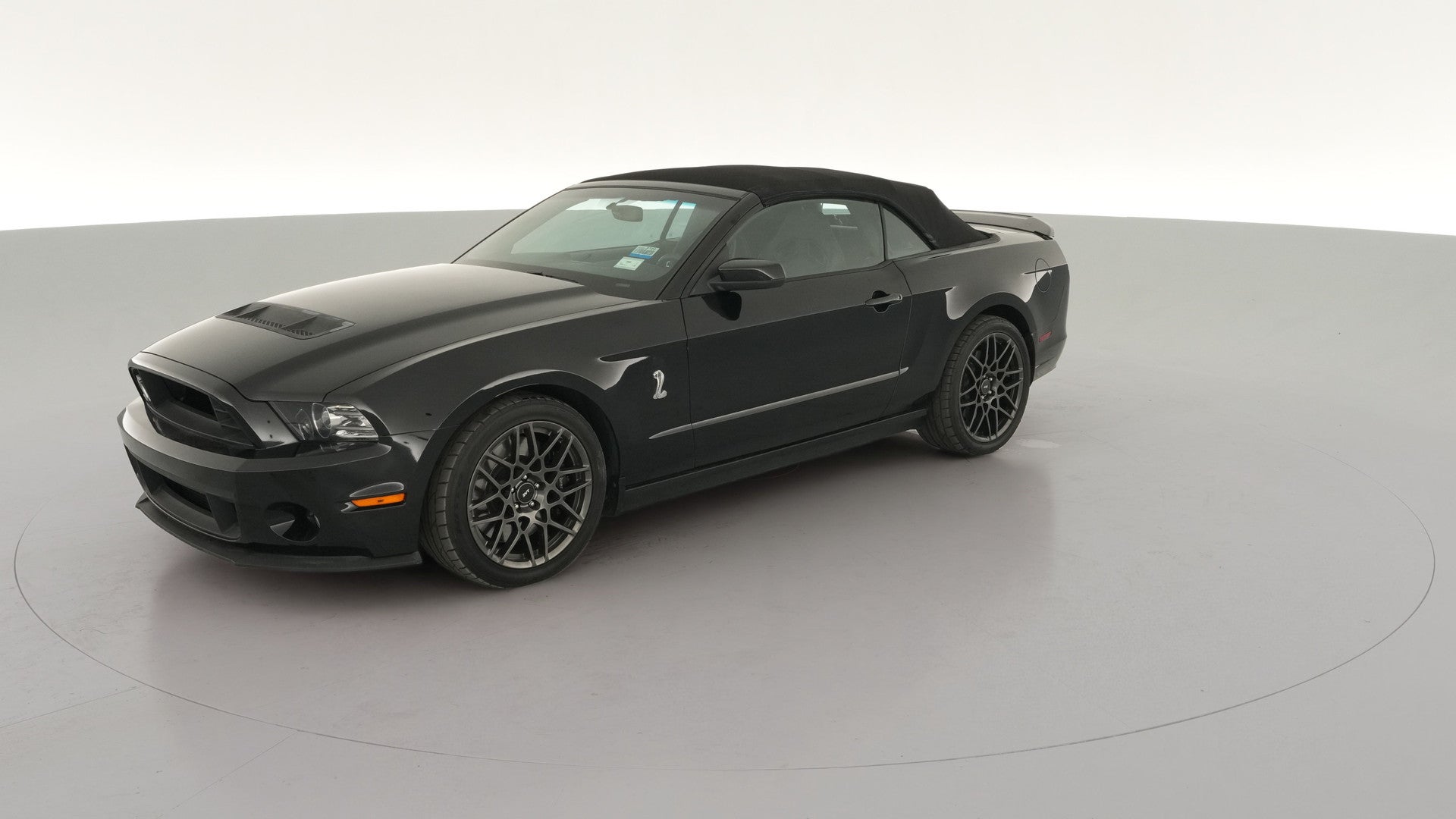 2013 Ford Mustang vehicle photo
