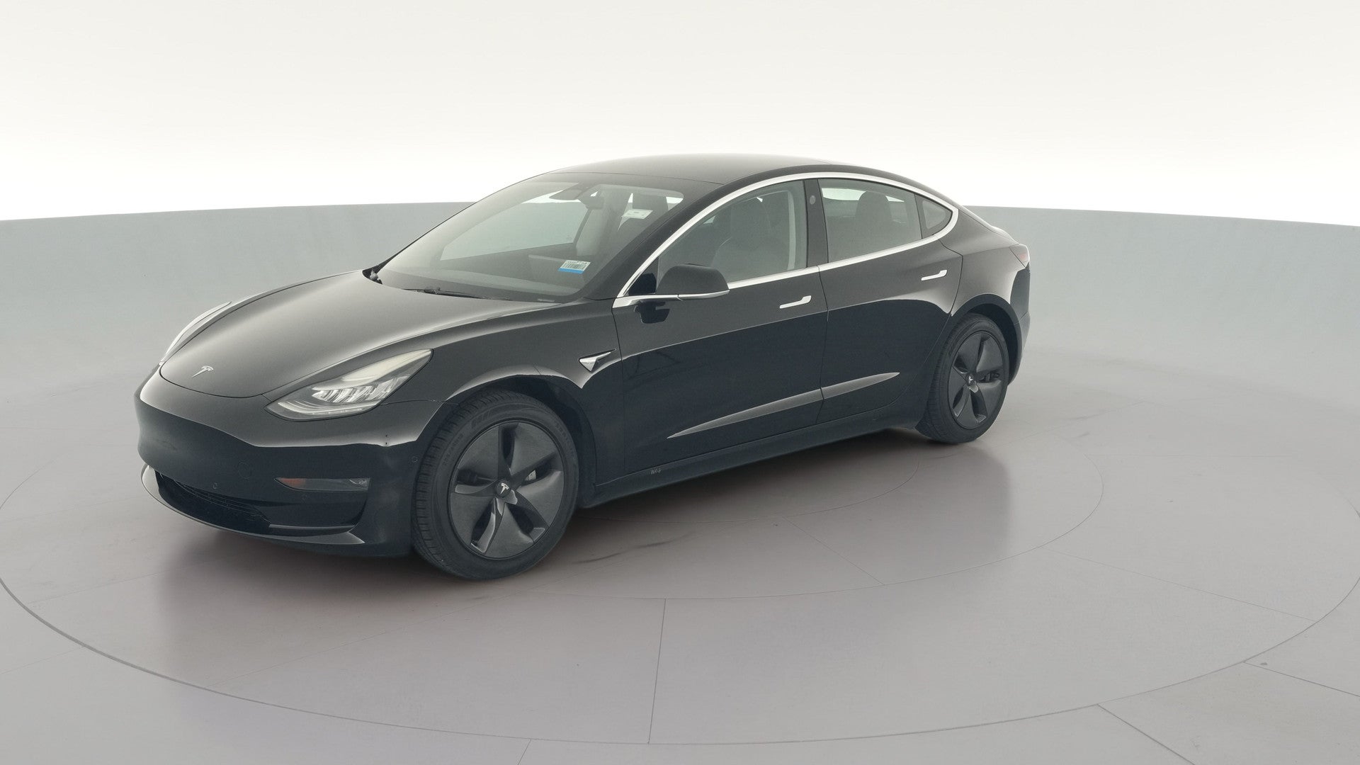 2018 Tesla Model 3 vehicle photo