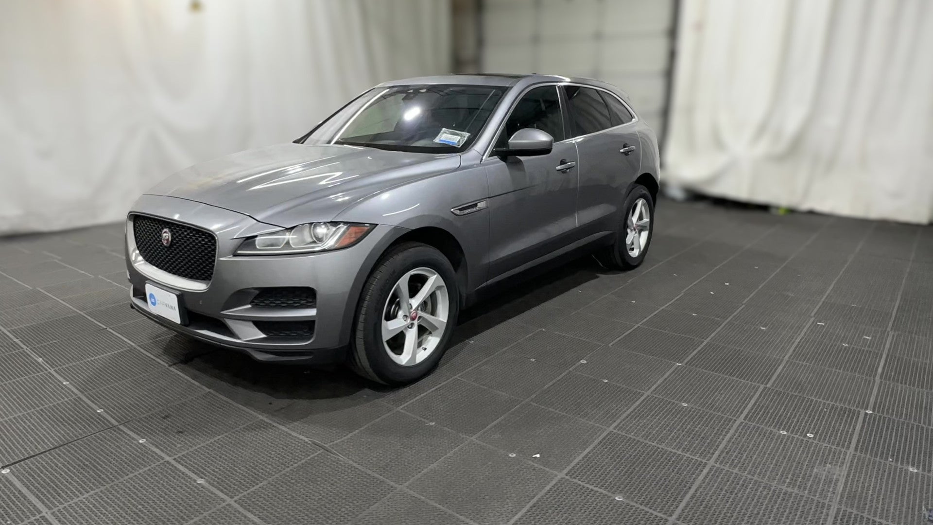 2020 Jaguar F-PACE vehicle photo