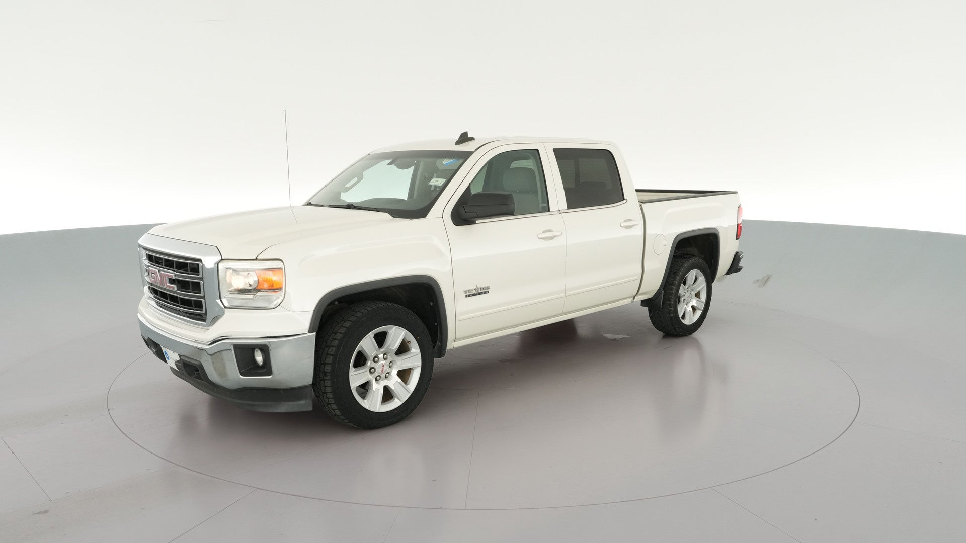 2015 GMC Sierra 1500 Crew Cab vehicle photo