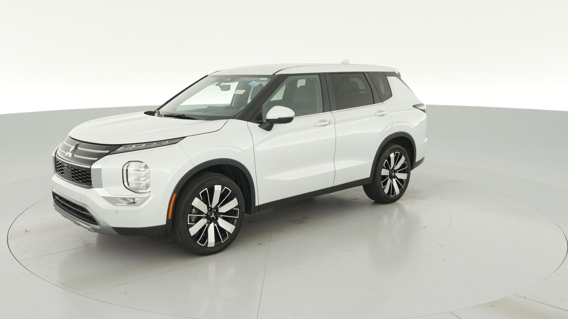 2025 Mitsubishi Outlander vehicle photo