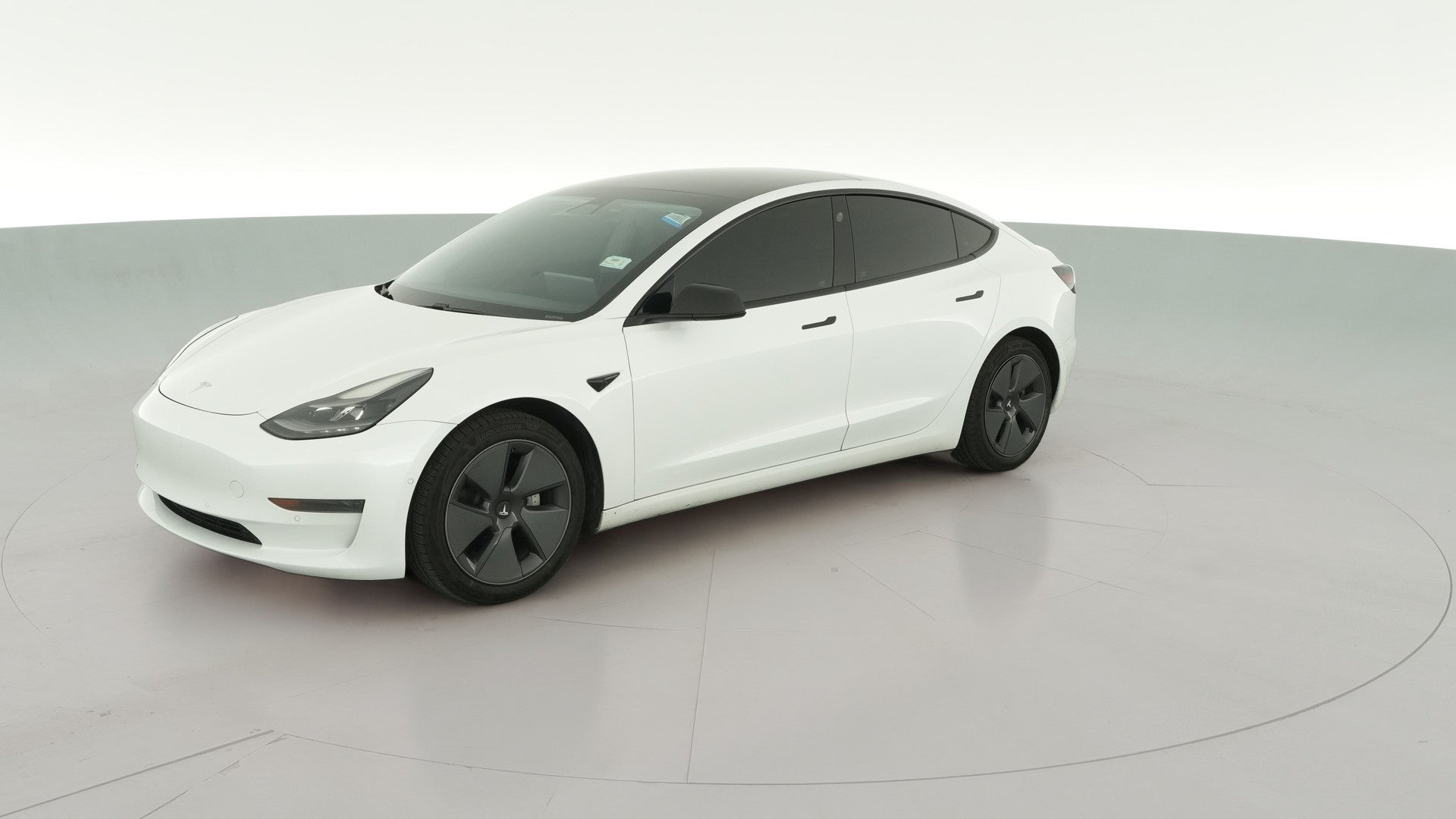 2021 Tesla Model 3 vehicle photo
