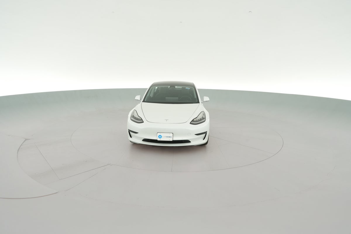 2020 Tesla Model 3 Standard Range Plus in Pearl White — 360° view 1