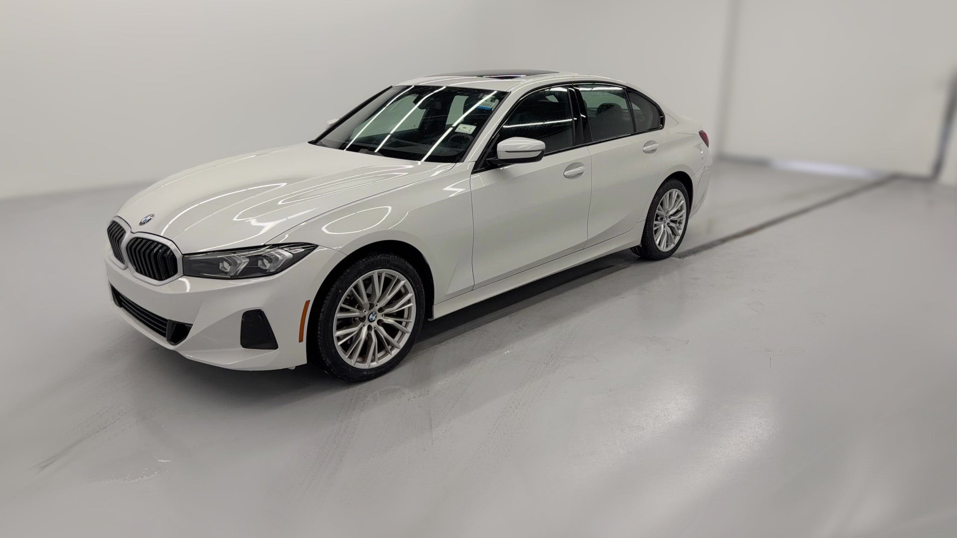 2023 BMW 3 Series vehicle photo