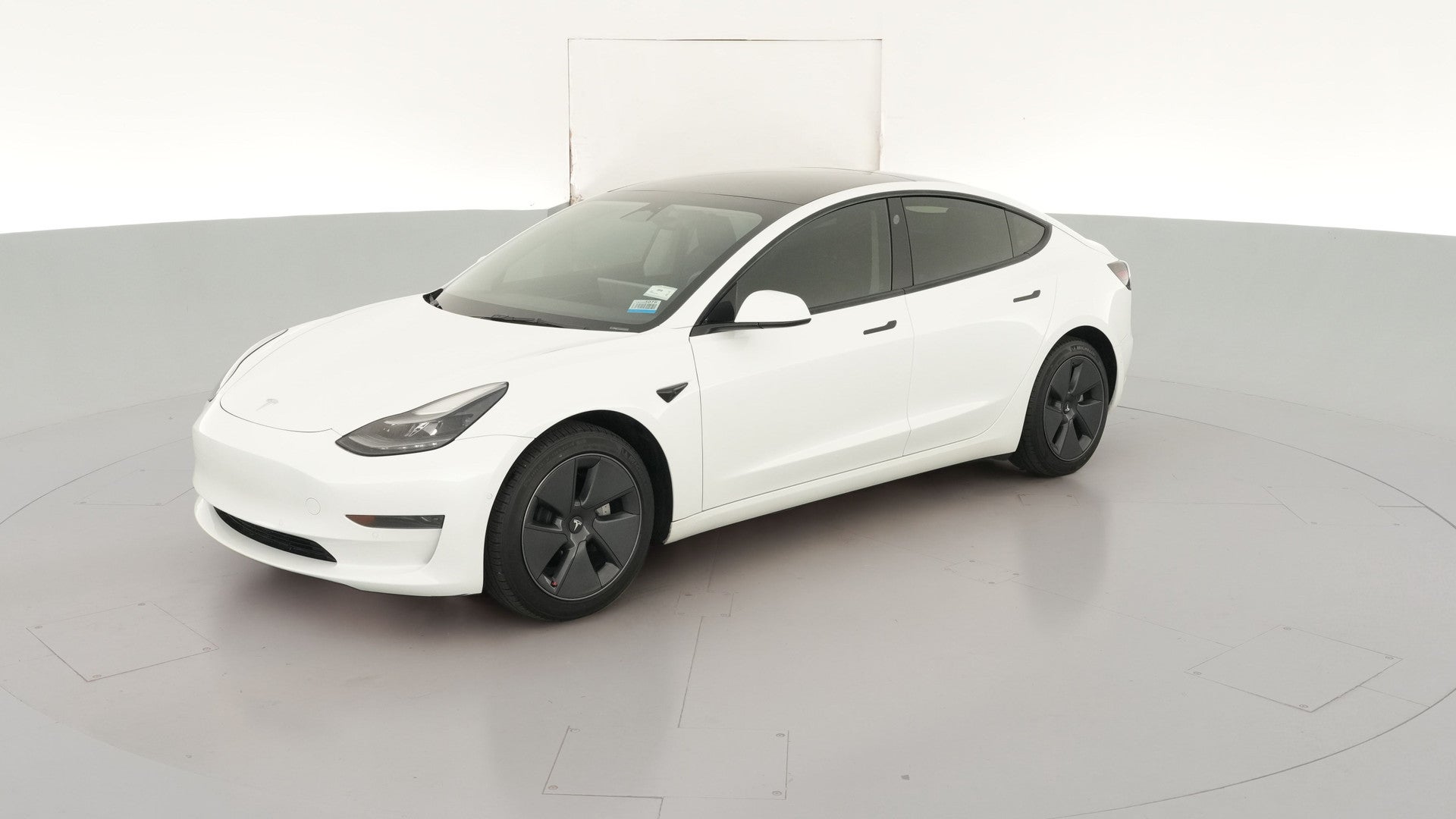 2022 Tesla Model 3 vehicle photo
