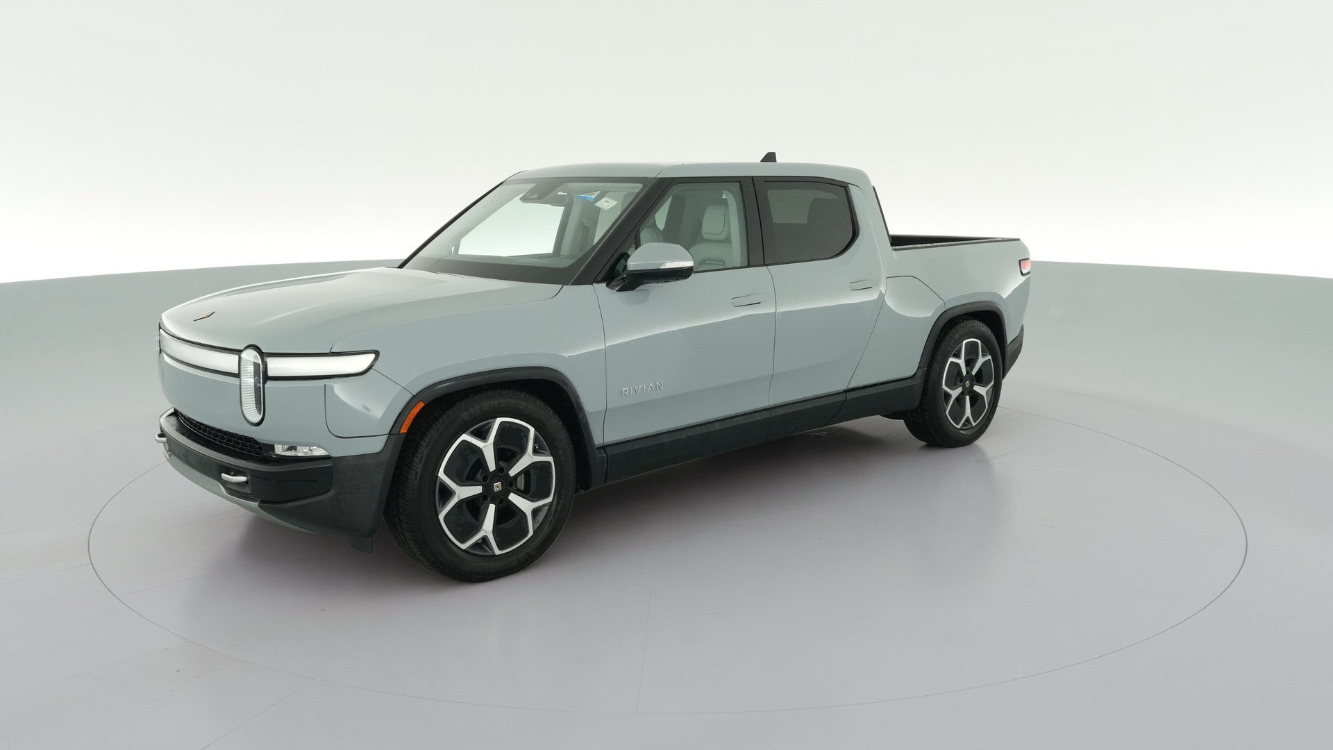 2024 Rivian R1T vehicle photo