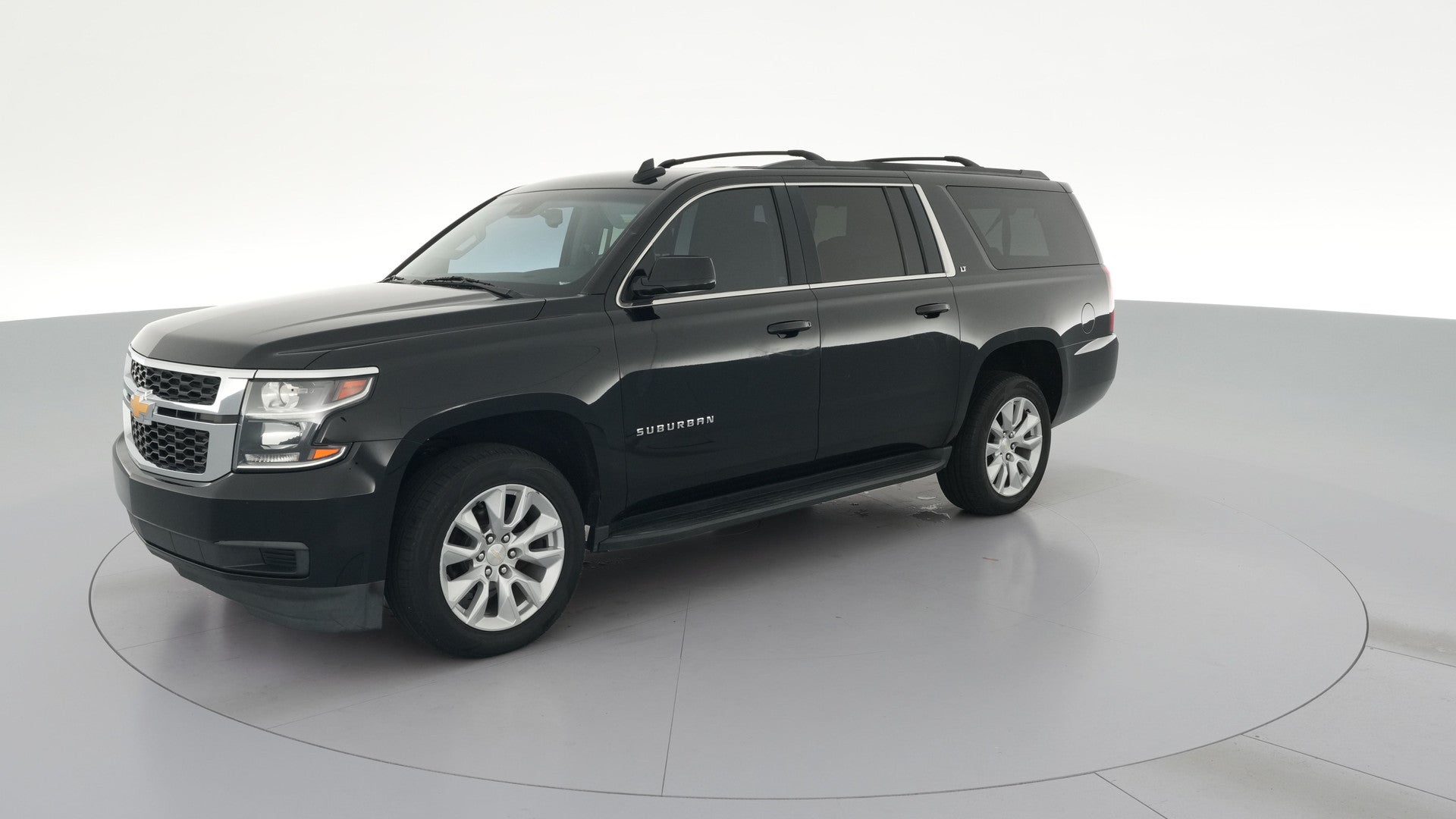 2019 Chevrolet Suburban vehicle photo