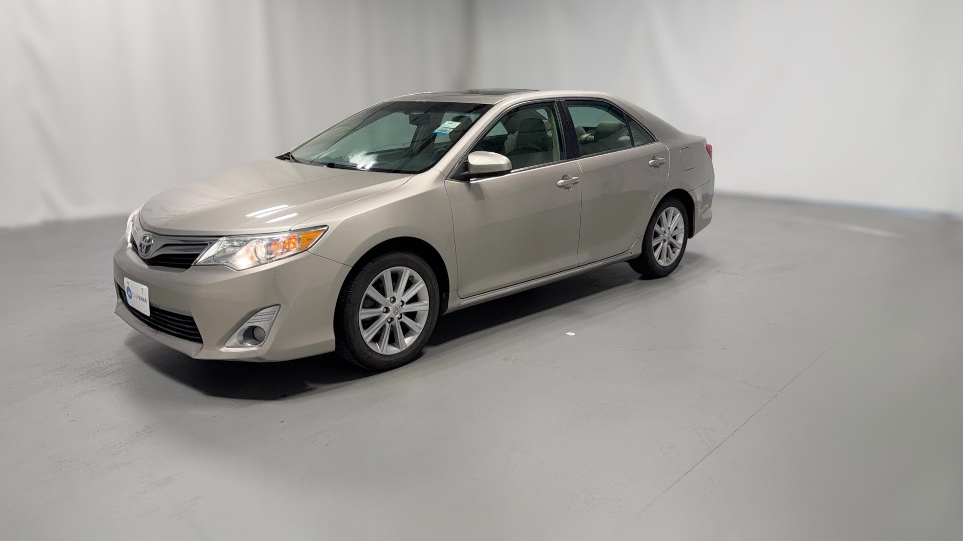 2013 Toyota Camry vehicle photo