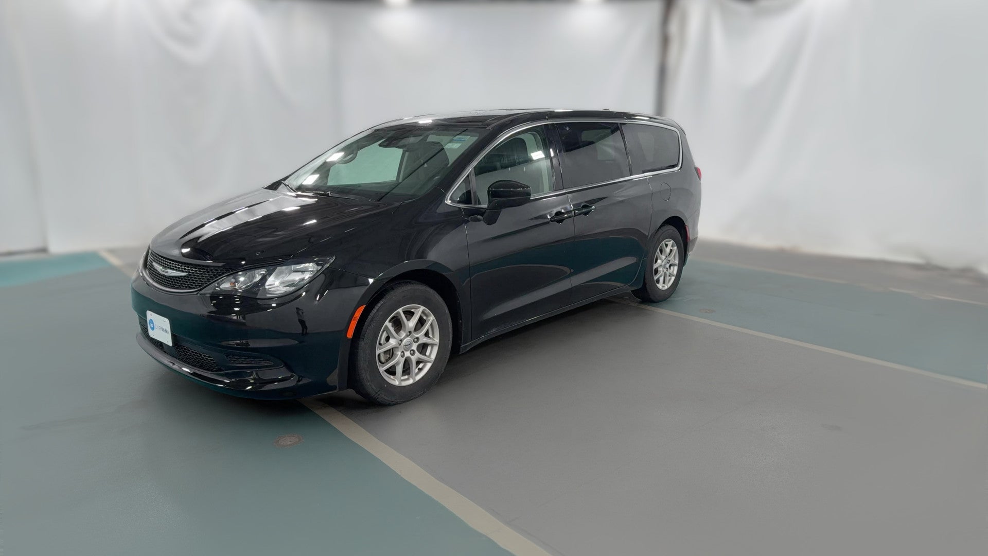 2023 Chrysler Voyager vehicle photo