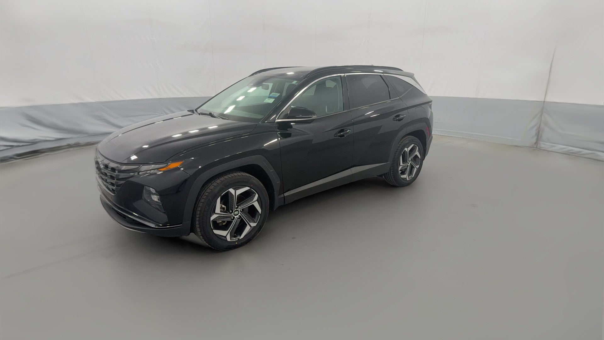2023 Hyundai Tucson Hybrid vehicle photo