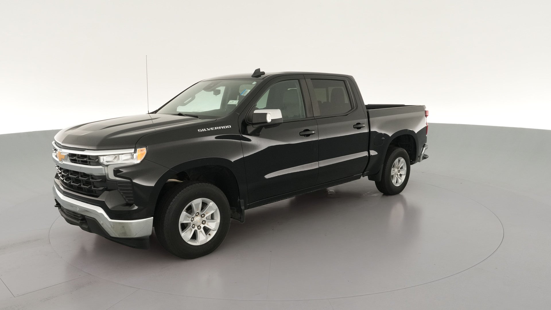 2024 Chevrolet Silverado 1500 Crew Cab vehicle photo