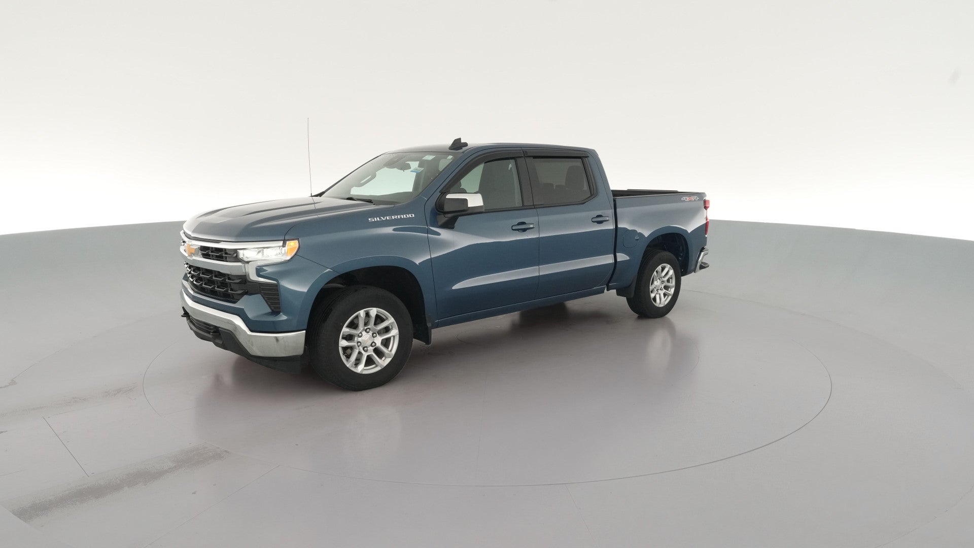 2024 Chevrolet Silverado 1500 Crew Cab vehicle photo