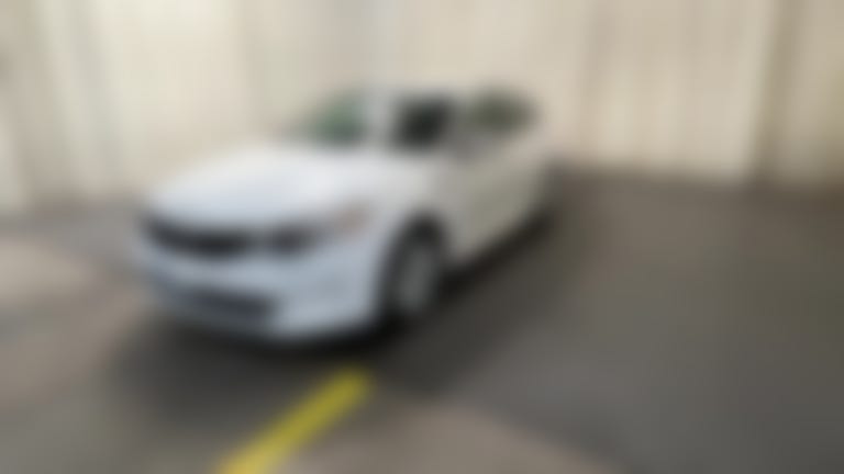 2018 Kia Optima vehicle photo