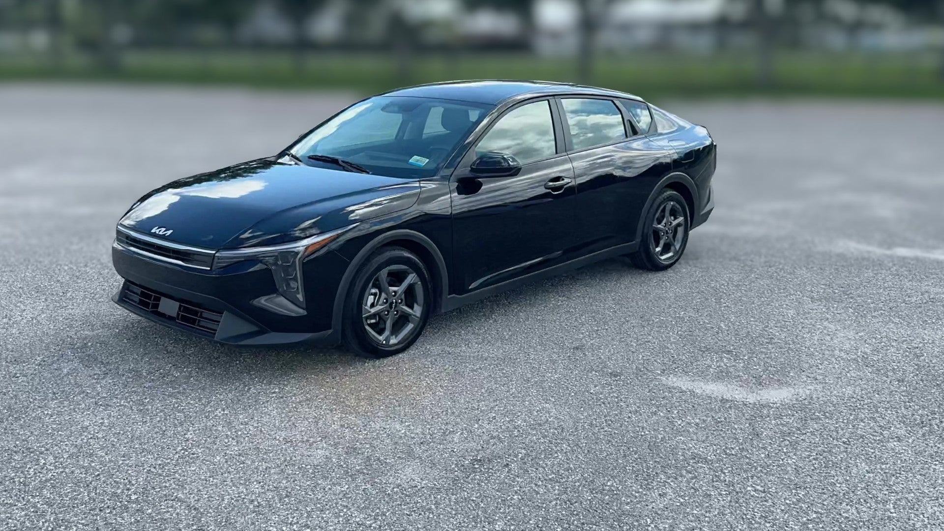2025 Kia K4 vehicle photo