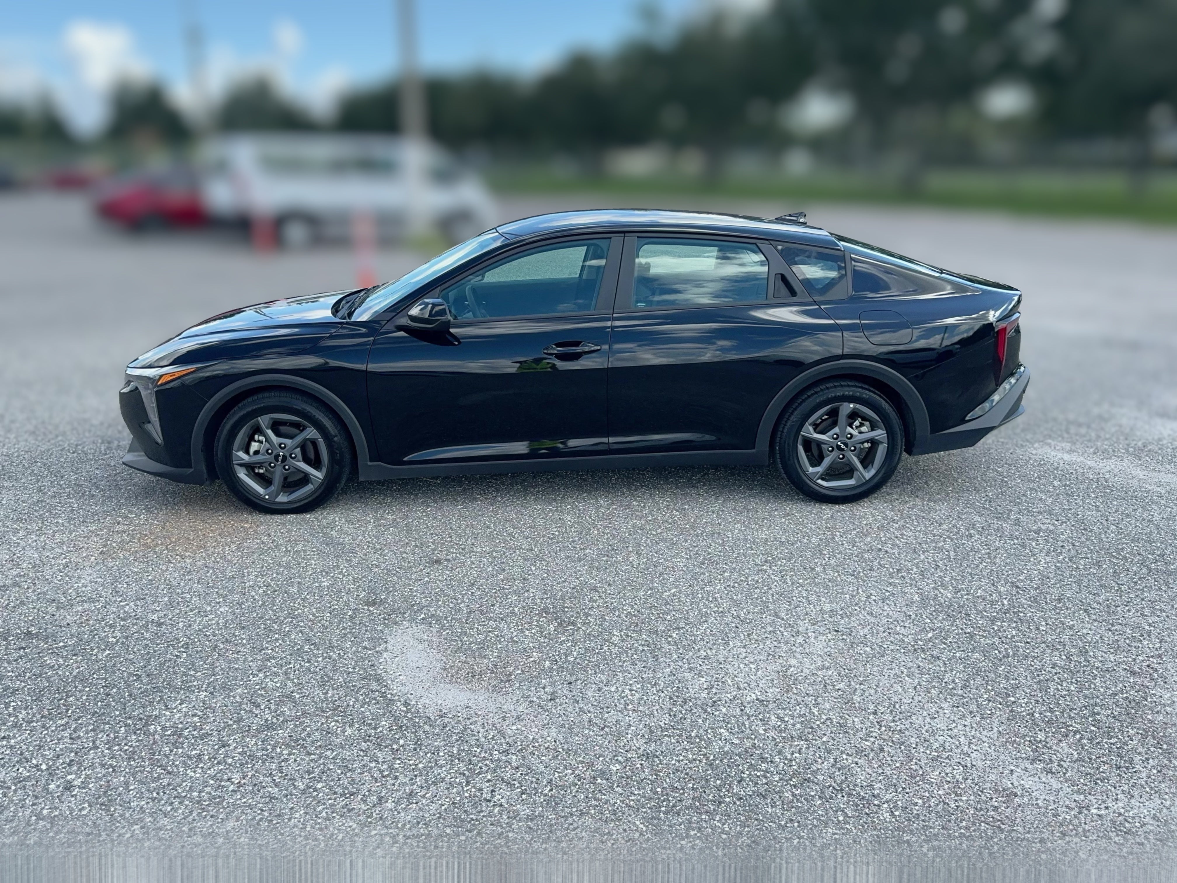 2025 Kia K4 LXS - Photo 26
