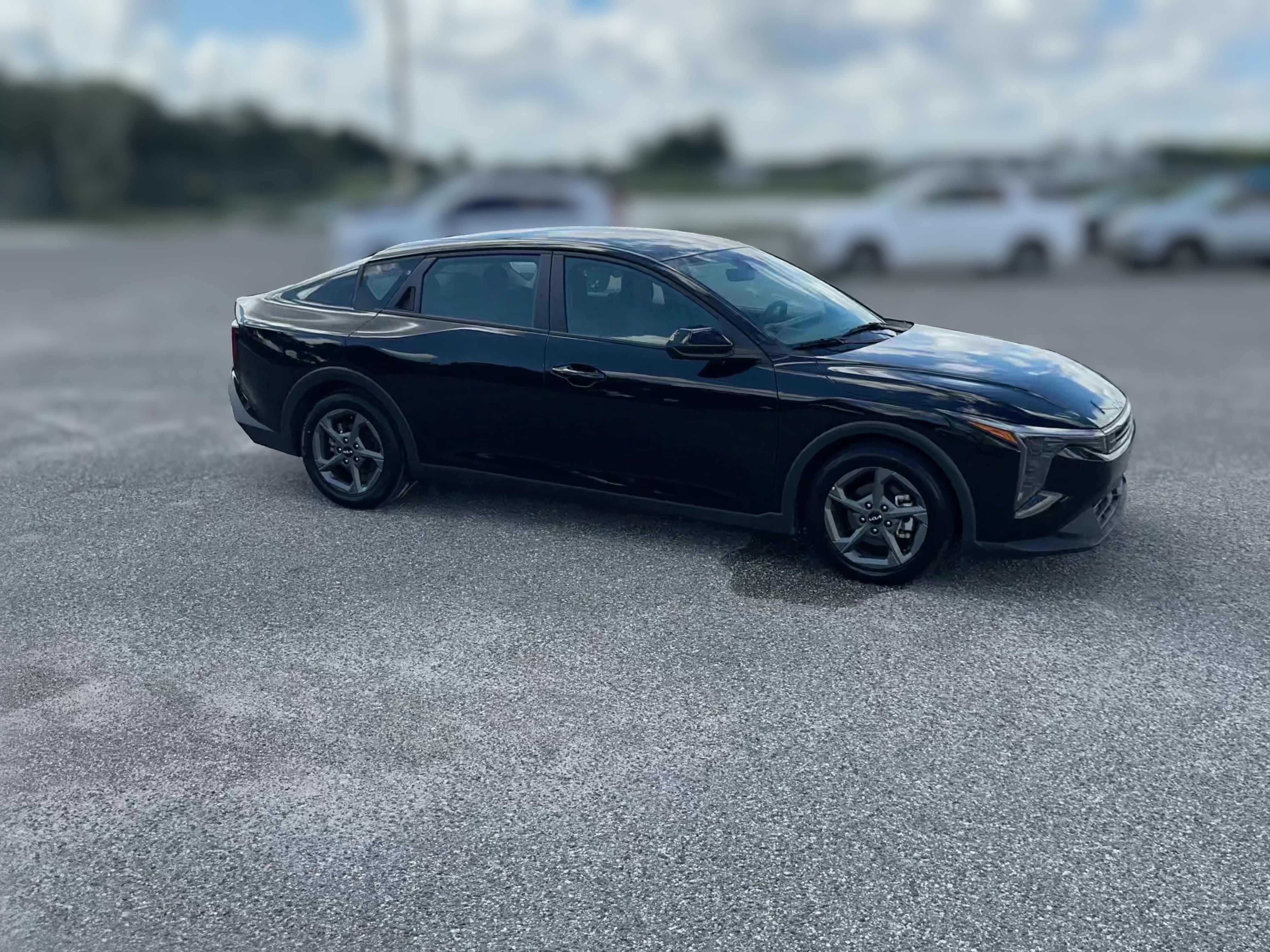 2025 Kia K4 LXS - Photo 35