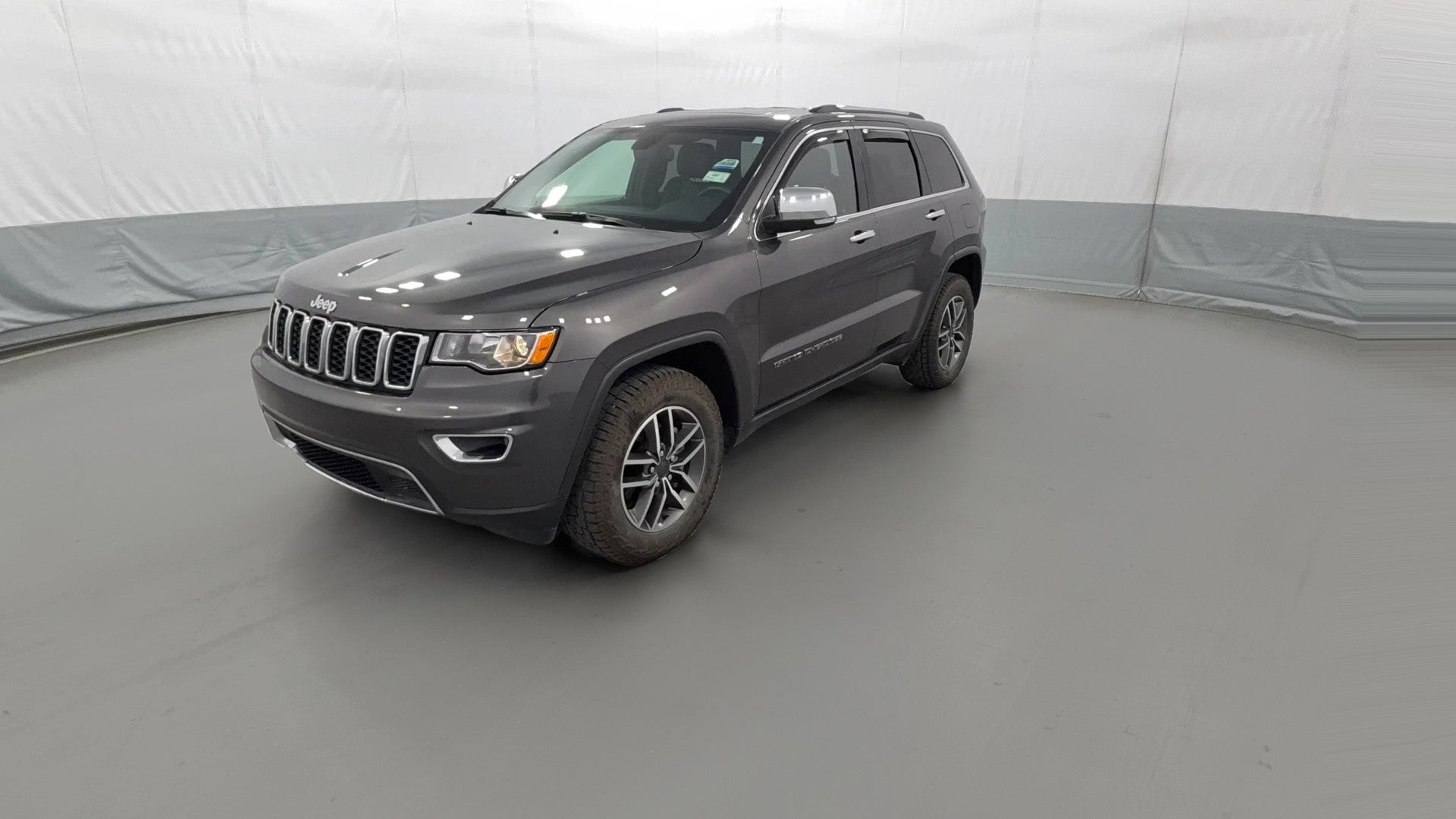 2020 Jeep Grand Cherokee vehicle photo