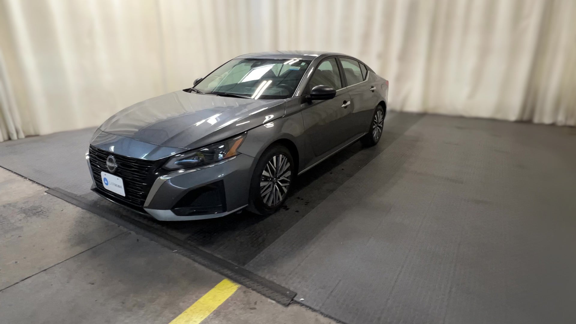 2025 Nissan Altima vehicle photo