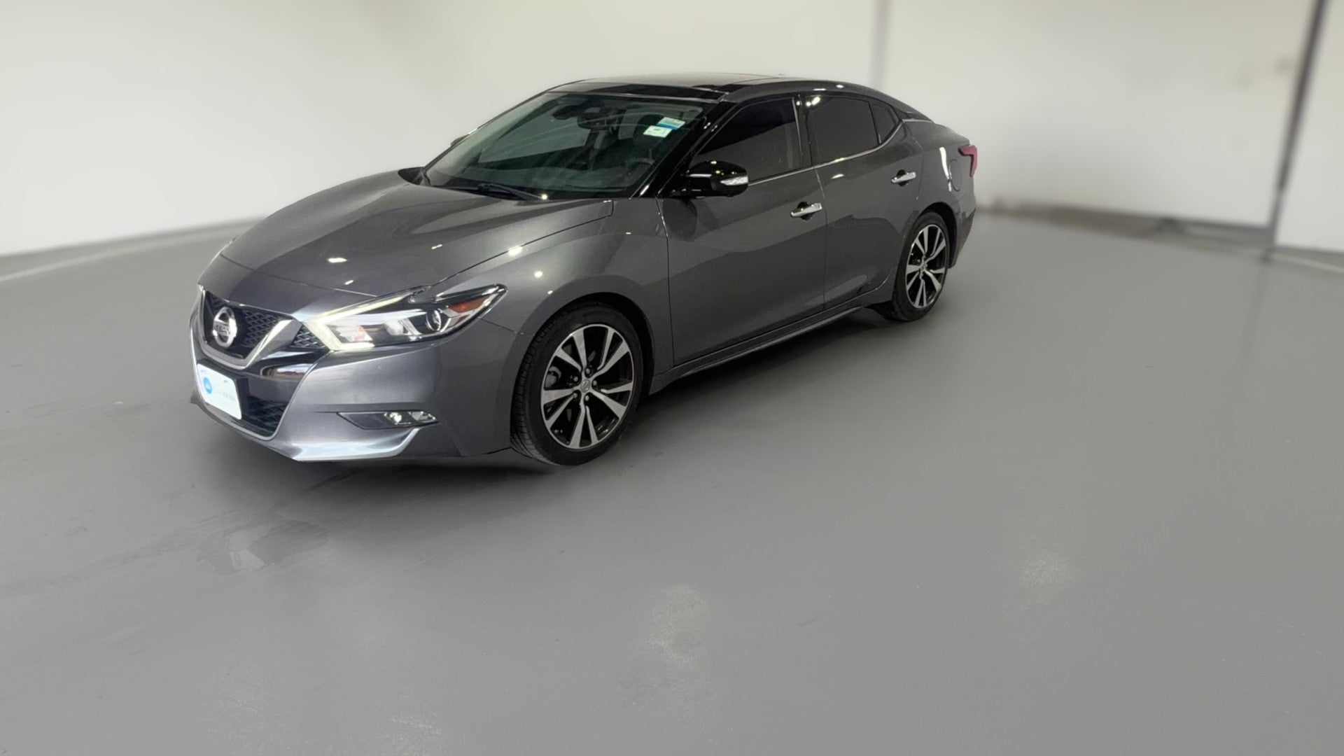 2018 Nissan Maxima vehicle photo