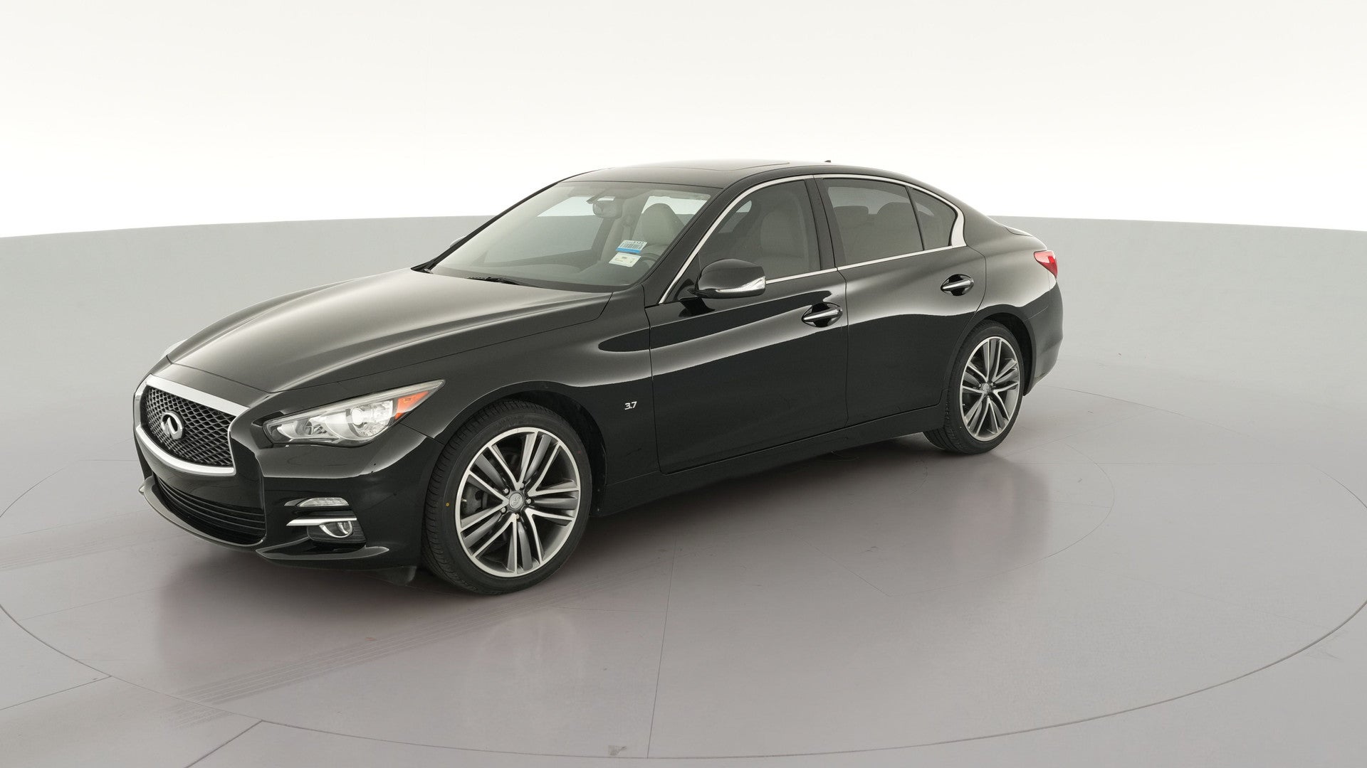 2015 INFINITI Q50 vehicle photo