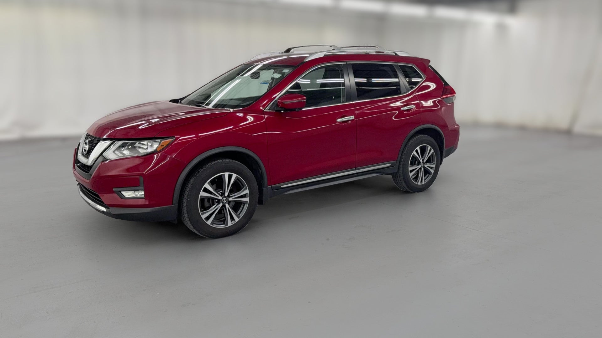 2017 Nissan Rogue vehicle photo