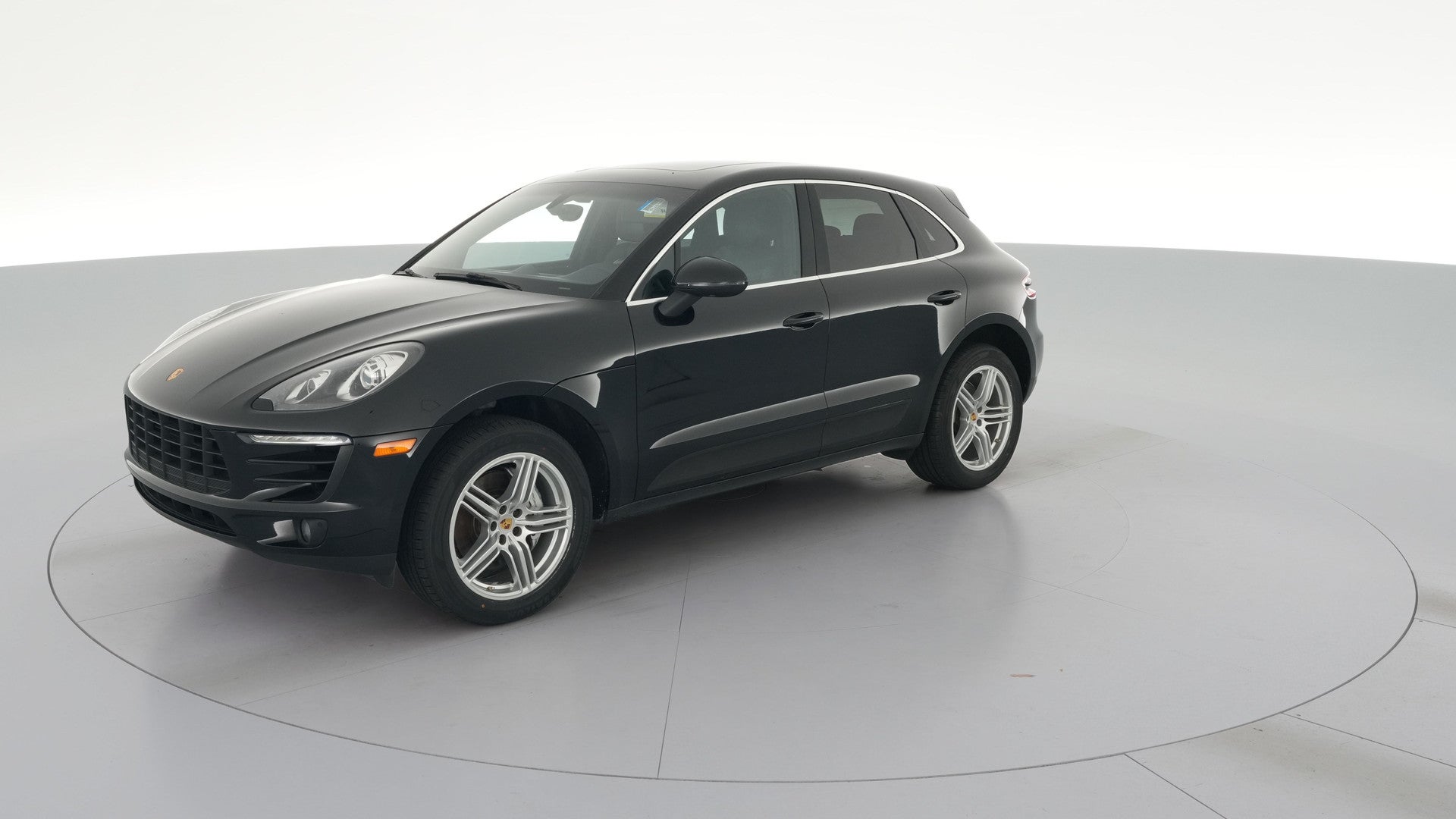 2016 Porsche Macan vehicle photo