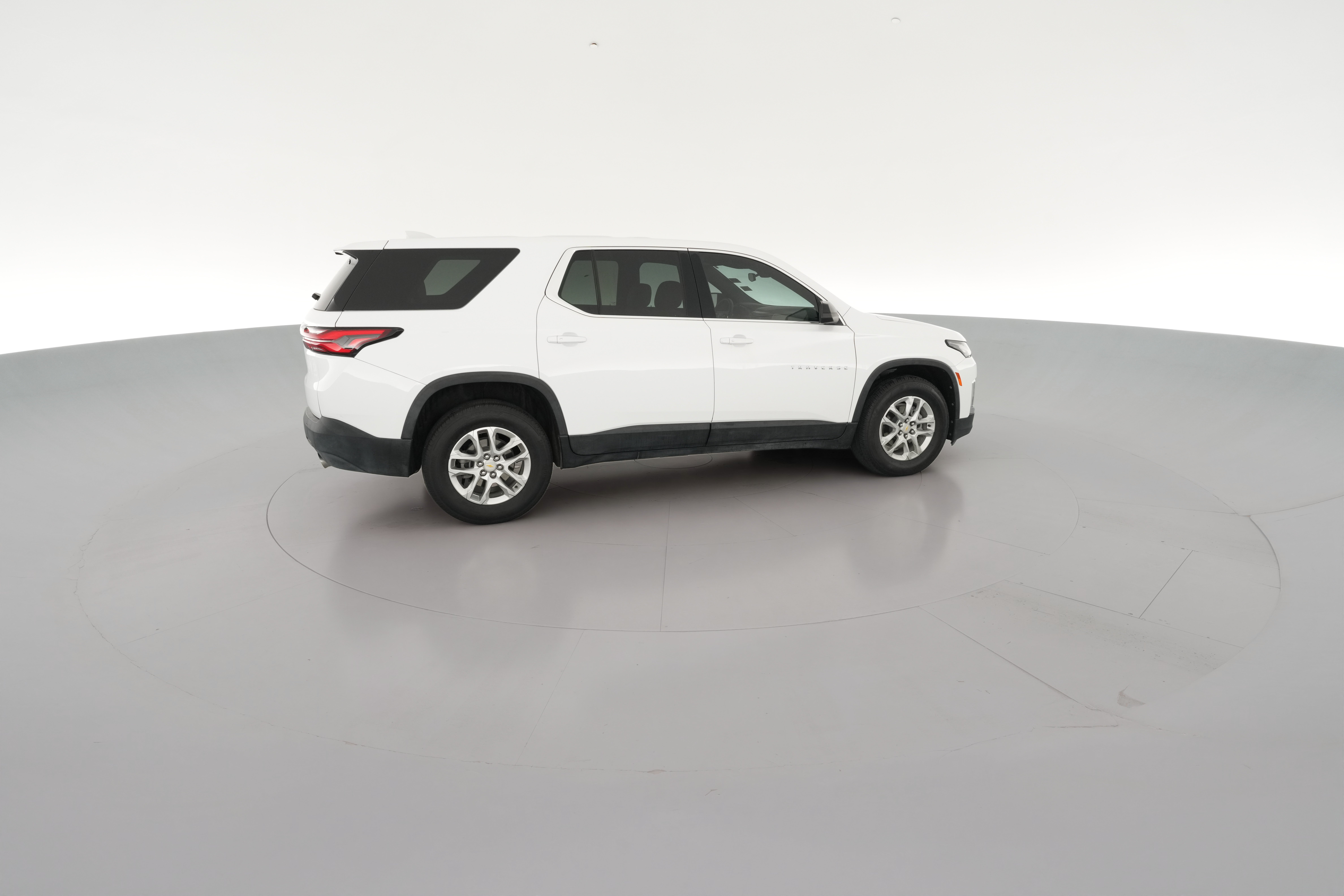 2022 Chevrolet Traverse LS - Photo 34