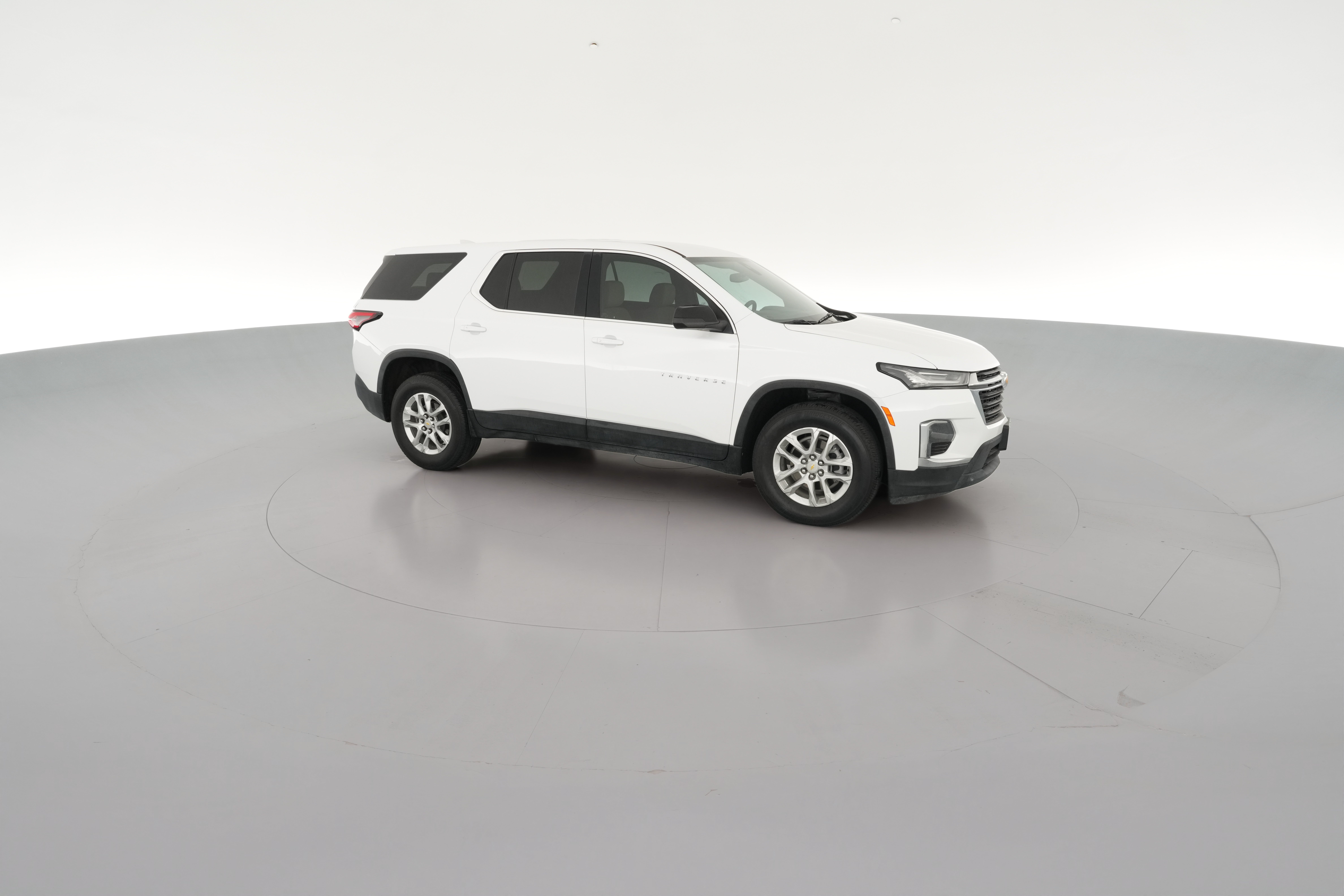 2022 Chevrolet Traverse LS - Photo 36
