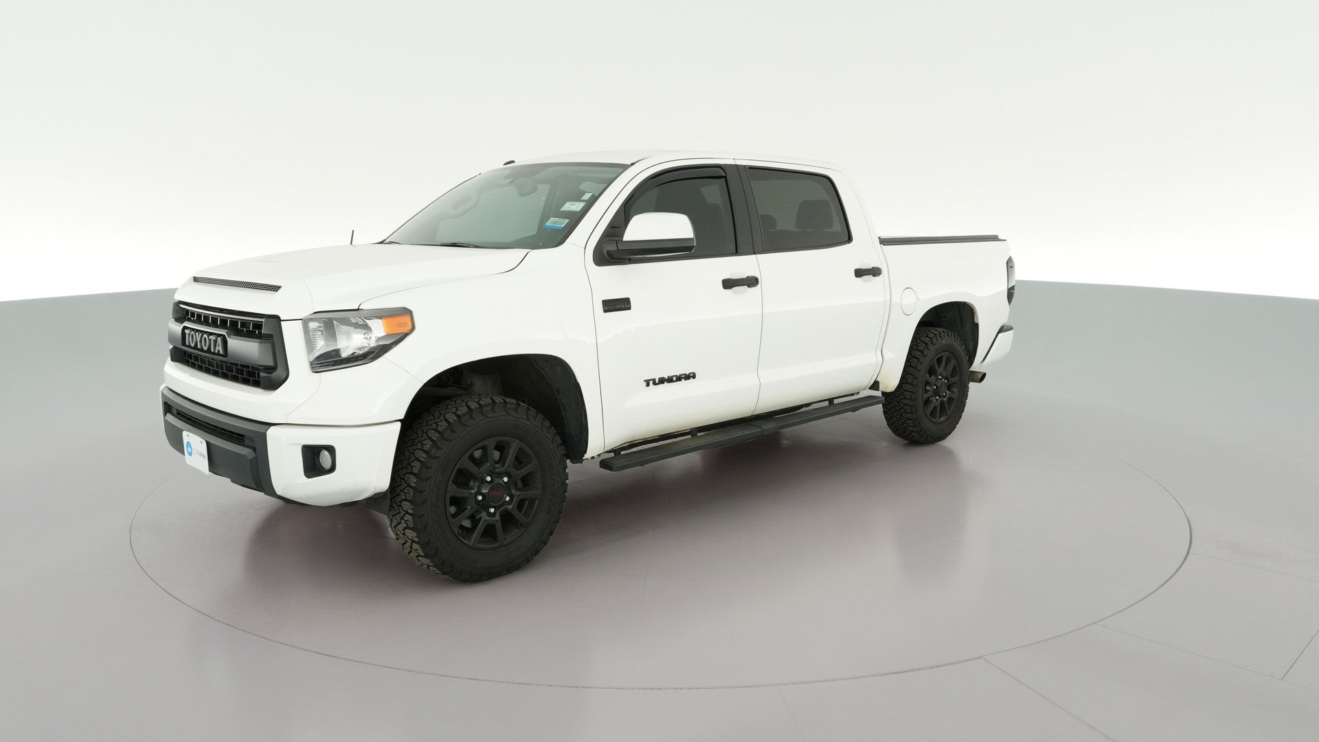 2016 Toyota Tundra CrewMax vehicle photo