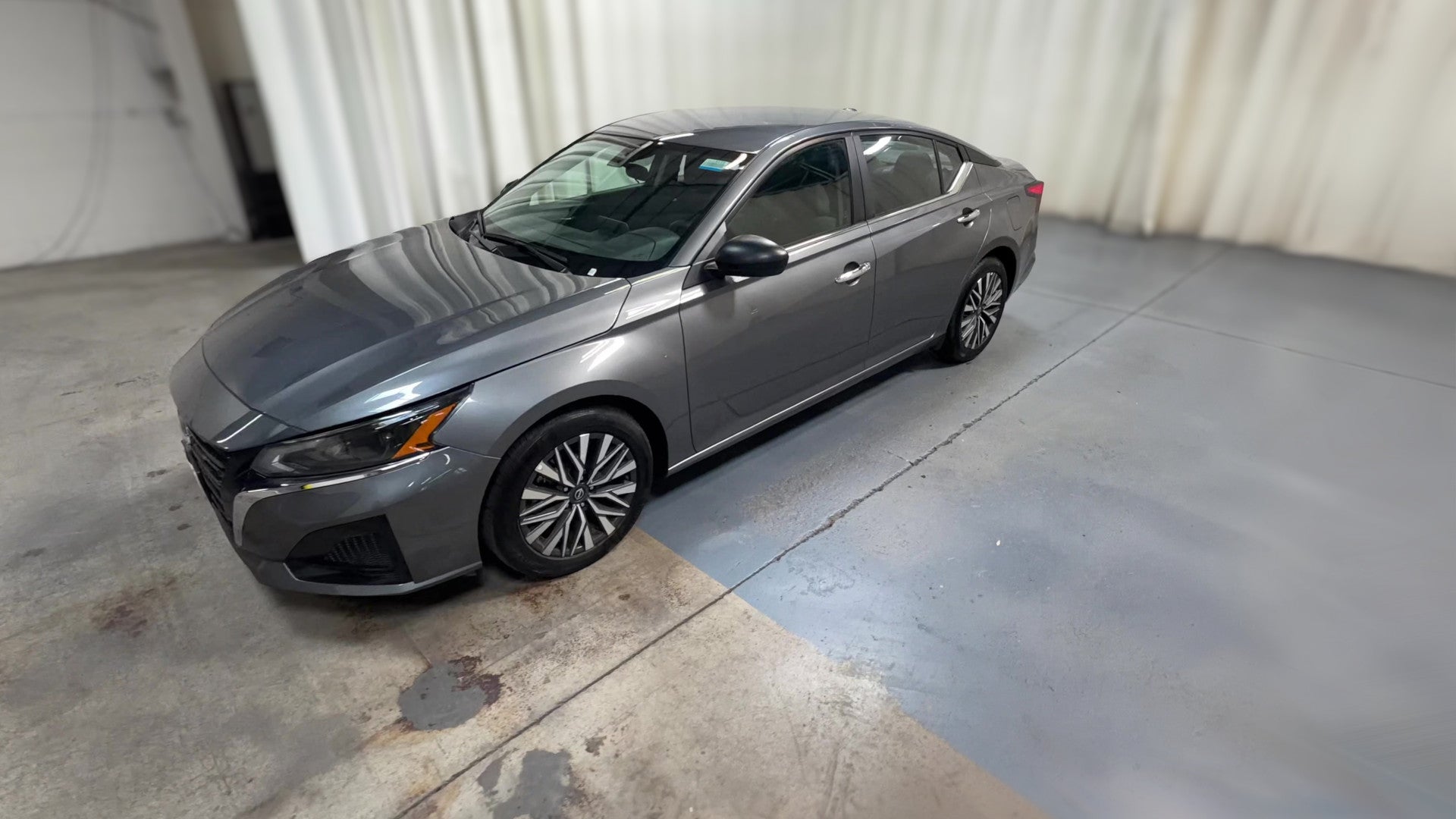 2025 Nissan Altima vehicle photo
