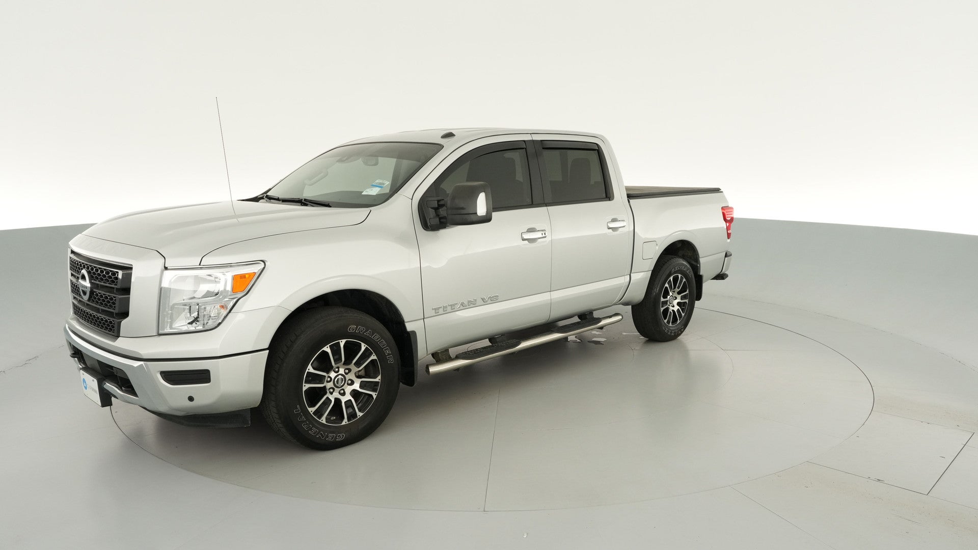 2020 Nissan Titan Crew Cab vehicle photo