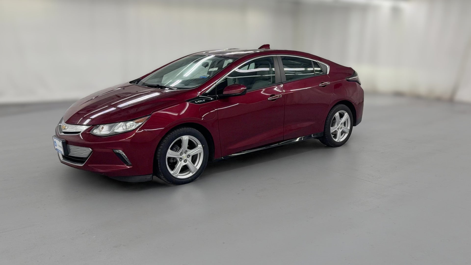 2017 Chevrolet Volt vehicle photo
