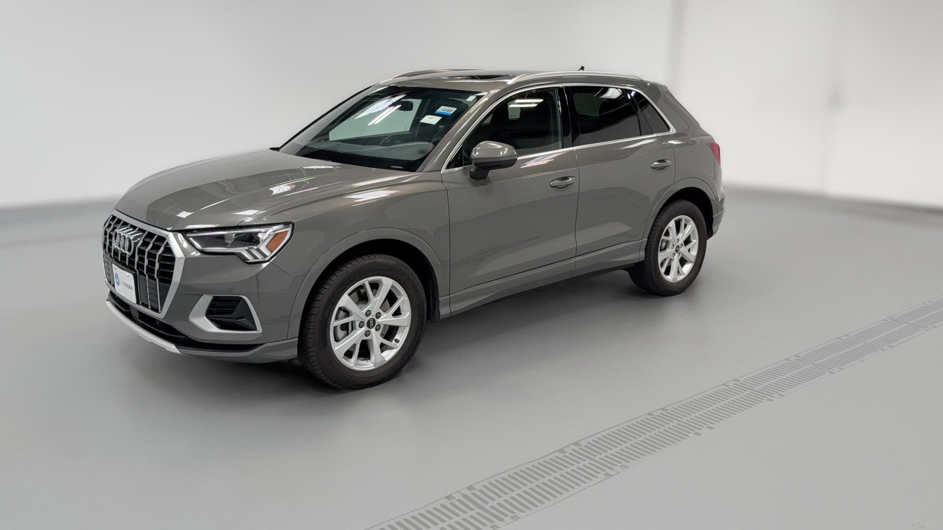 2023 Audi Q3 vehicle photo