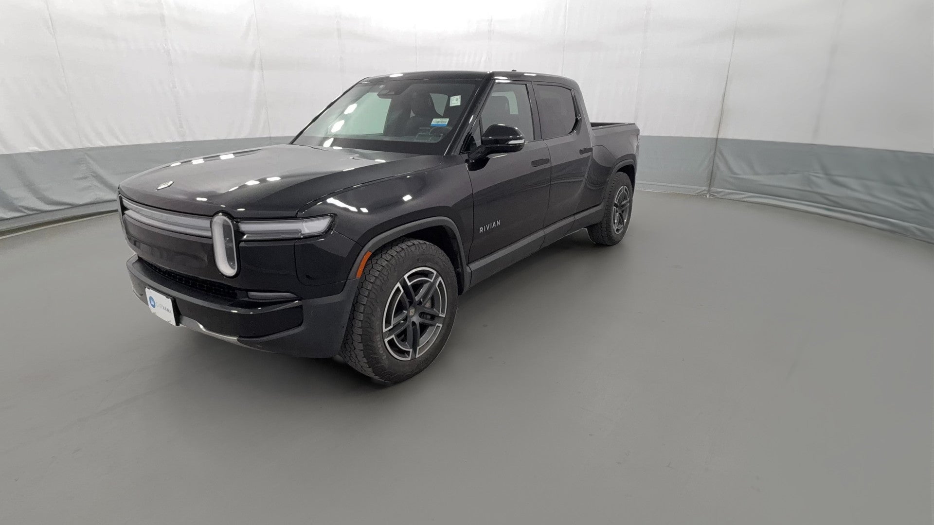 2025 Rivian R1T vehicle photo