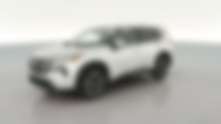 2025 Nissan Rogue vehicle photo
